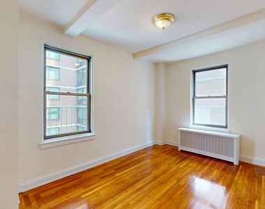 East 38th Street - Photo Thumbnail 7