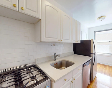 East 38th Street - Photo Thumbnail 16