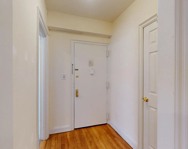 East 38th Street - Photo Thumbnail 3