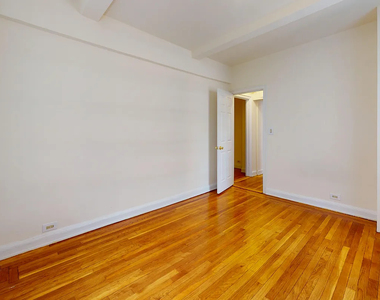 East 38th Street - Photo Thumbnail 6