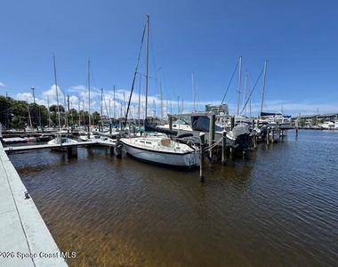1208 E River Drive - Photo Thumbnail 30
