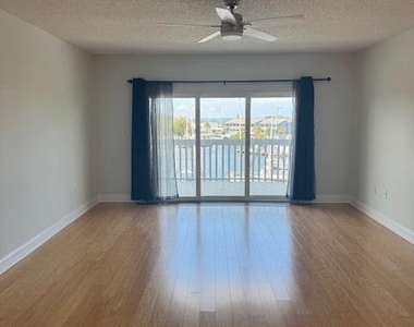 1208 E River Drive - Photo Thumbnail 9