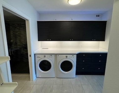 1208 E River Drive - Photo Thumbnail 18