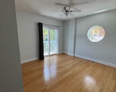 1208 E River Drive - Photo Thumbnail 20