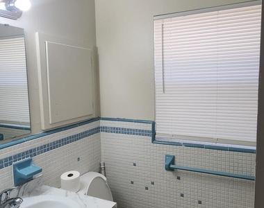 407 4th Street N - Photo Thumbnail 18