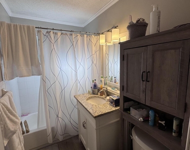 2559 Locksley Road - Photo Thumbnail 5