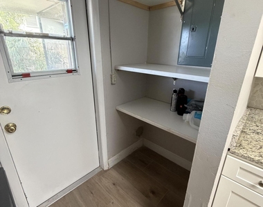 2559 Locksley Road - Photo Thumbnail 17