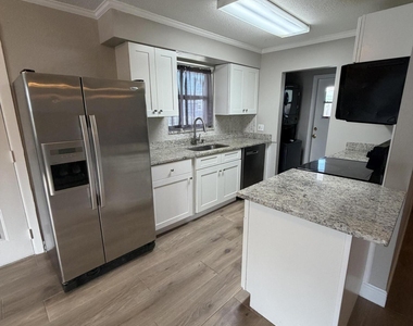 2559 Locksley Road - Photo Thumbnail 13