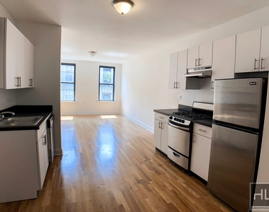 E 89 St - Photo Thumbnail 1