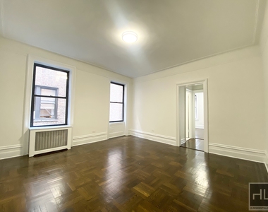 West 104 Street - Photo Thumbnail 2