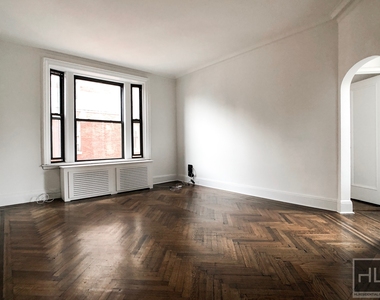 West 72 Street - Photo Thumbnail 1