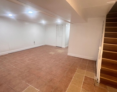 75-15 97 Avenue - Photo Thumbnail 4
