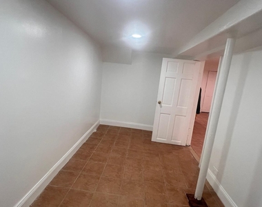 75-15 97 Avenue - Photo Thumbnail 10