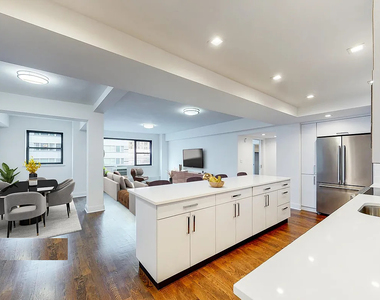 East 69 Street - Photo Thumbnail 1