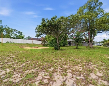 6310 Gainsboro Avenue - Photo Thumbnail 22