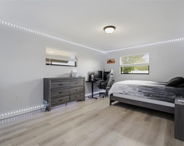 6310 Gainsboro Avenue - Photo Thumbnail 14
