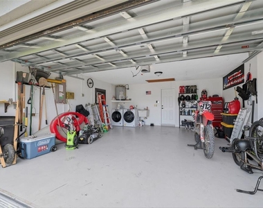 6310 Gainsboro Avenue - Photo Thumbnail 24