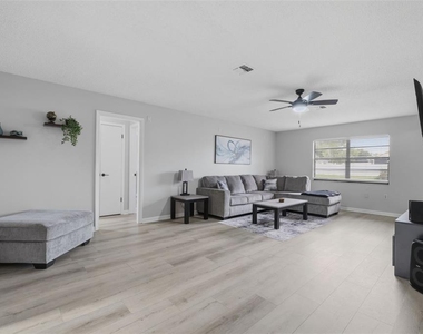 6310 Gainsboro Avenue - Photo Thumbnail 6
