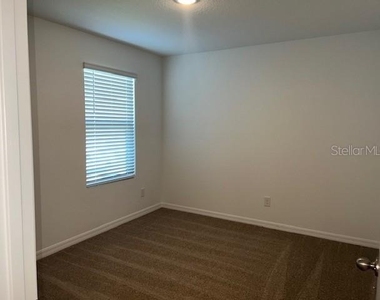 642 Belgrove Street - Photo Thumbnail 8