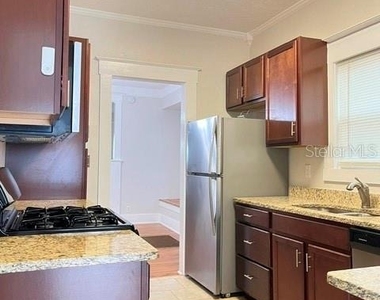 143 N Stone Street - Photo Thumbnail 8