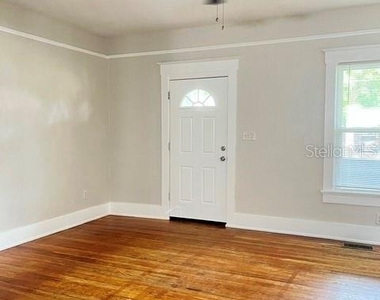 143 N Stone Street - Photo Thumbnail 2