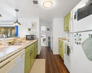 3595 41st Lane S - Photo Thumbnail 9
