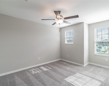 5012 Wild Senna Boulevard - Photo Thumbnail 11