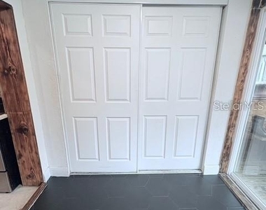 10004 Memorial Highway - Photo Thumbnail 13