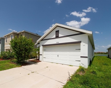 17066 Oval Rum Drive - Photo Thumbnail 36