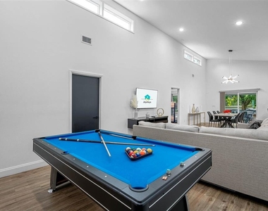 3717 E Clifton Street - Photo Thumbnail 58