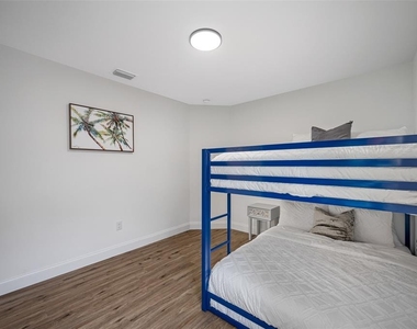 3717 E Clifton Street - Photo Thumbnail 35