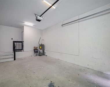 3717 E Clifton Street - Photo Thumbnail 22