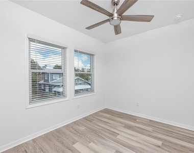 915 E 15th Avenue - Photo Thumbnail 21