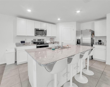 36558 Spanish Rose Drive - Photo Thumbnail 10