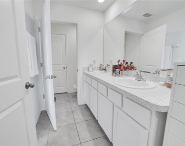 36558 Spanish Rose Drive - Photo Thumbnail 22