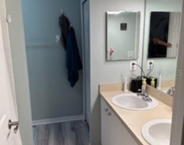 11308 Palm Island Avenue - Photo Thumbnail 5