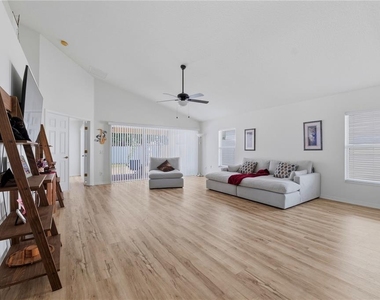 19406 Sunset Bay Drive - Photo Thumbnail 9