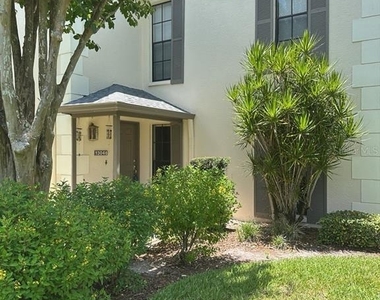 13046 Village Chase Circle - Photo Thumbnail 3