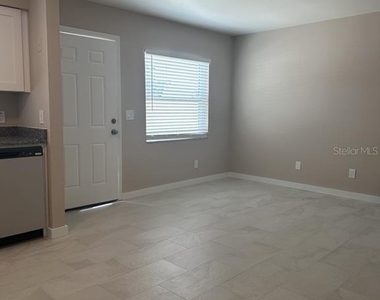 113 S Fremont Avenue - Photo Thumbnail 3