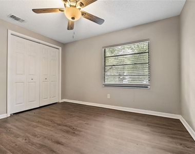1221 E Mohawk Avenue - Photo Thumbnail 8