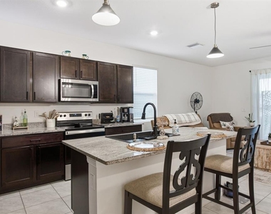16119 Glowing Grove Avenue - Photo Thumbnail 17