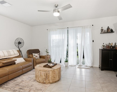 16119 Glowing Grove Avenue - Photo Thumbnail 10