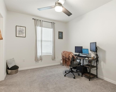 16119 Glowing Grove Avenue - Photo Thumbnail 21