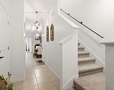 16119 Glowing Grove Avenue - Photo Thumbnail 8