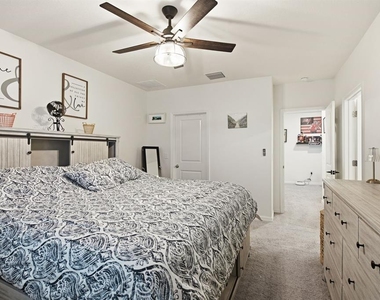 16119 Glowing Grove Avenue - Photo Thumbnail 32