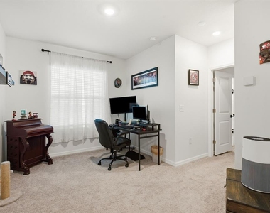 16119 Glowing Grove Avenue - Photo Thumbnail 28
