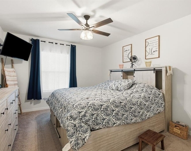 16119 Glowing Grove Avenue - Photo Thumbnail 31