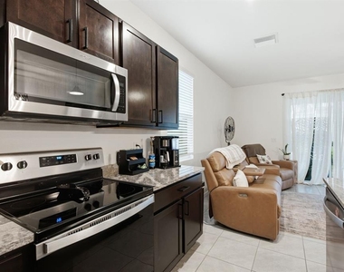 16119 Glowing Grove Avenue - Photo Thumbnail 19