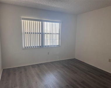 800 Cove Cay Drive - Photo Thumbnail 11