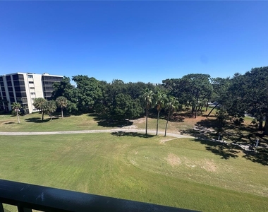 800 Cove Cay Drive - Photo Thumbnail 18